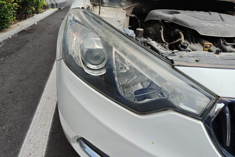 Used Kia K3 2013 1.6L Automatic GLS Right Front Headlight