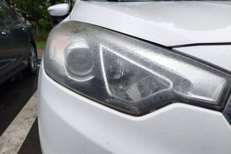 Used Kia K3 2013 1.6L Automatic DLX Right Front Headlight