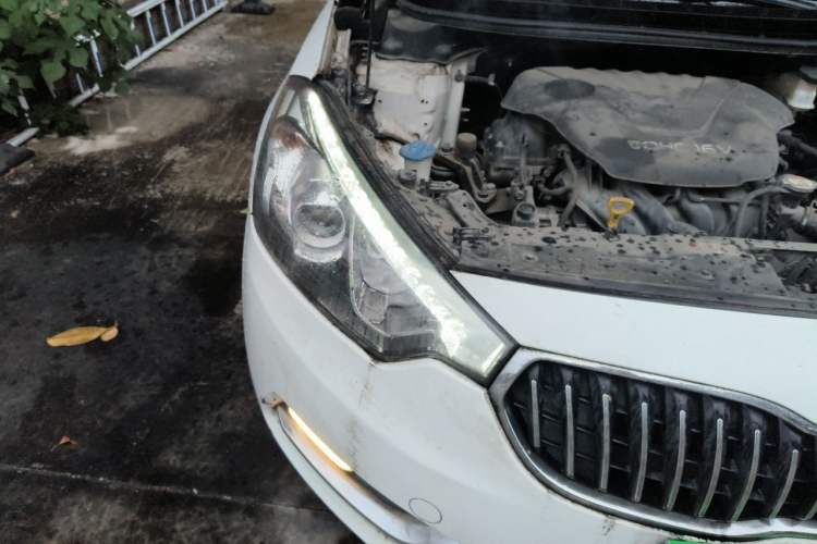 Used Kia K3 2013 1.6L Manual GLS Right Front Headlight