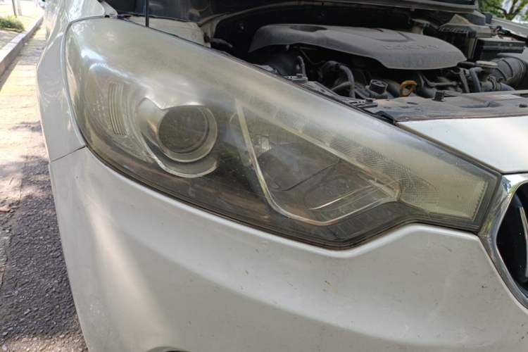 Used Kia K3 2013 1.6L Automatic GLS Right Front Headlight