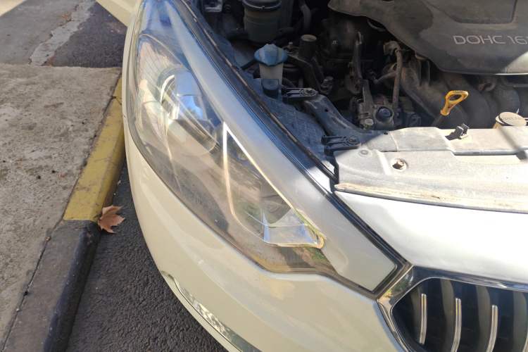 Used Kia K3 2013 1.6L Automatic GL Right Front Headlight