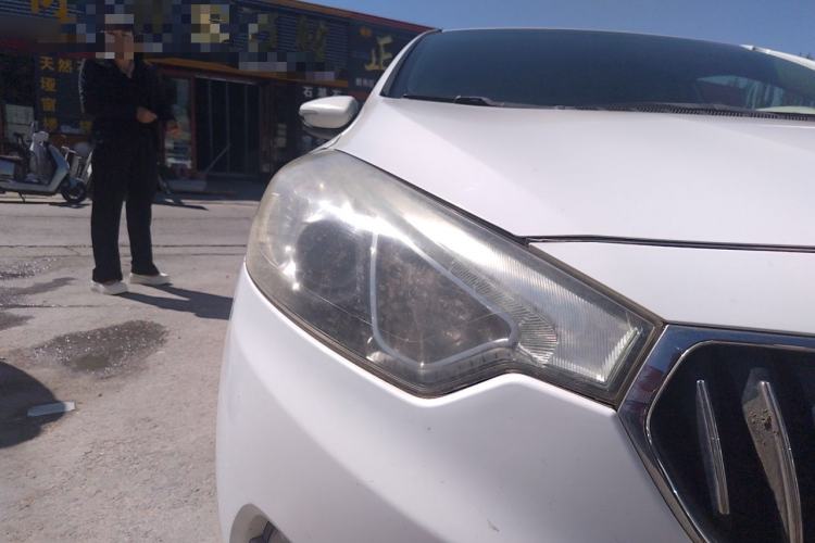 Used Kia K3 2013 1.6L Manual GLS Right Front Headlight