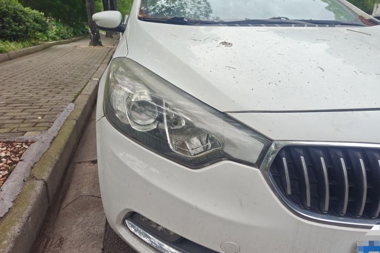 Used Kia K3 2013 1.6L Automatic GL Right Front Headlight