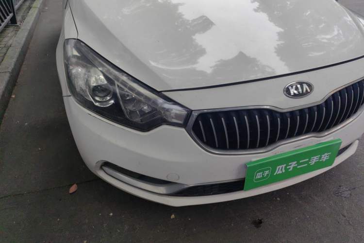 Used Kia K3 2013 1.6L Manual GLS Right Front Headlight
