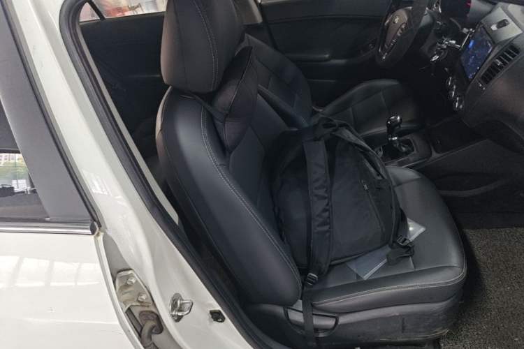 Used Kia K3 2013 1.6L Manual GLS Right Front Seat
