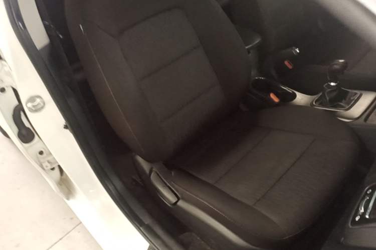 Used Kia K3 2013 1.6L Manual GLS Right Front Seat