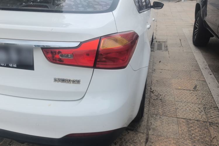 Used Kia K3 2013 1.6L Automatic GLS Right Rear Taillight