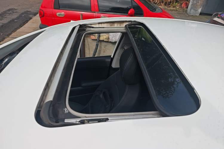 Used Kia K3 2013 1.6L Automatic GLS Roof