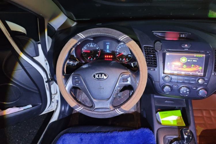 Used Kia K3 2013 1.6L Manual GLS Steering Wheel