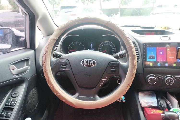 Used Kia K3 2013 1.6L Automatic GL Steering Wheel