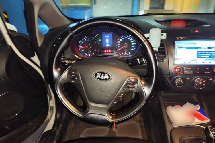 Used Kia K3 2013 1.6L Manual GLS Steering Wheel