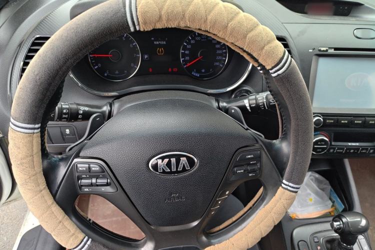 Used Kia K3 2013 1.6L Automatic Premium Steering Wheel