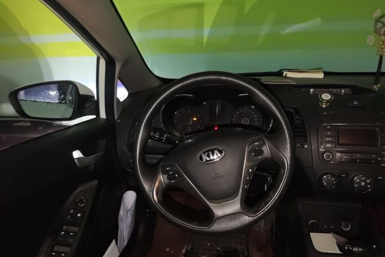 Used Kia K3 2013 1.6L Automatic GL Steering Wheel