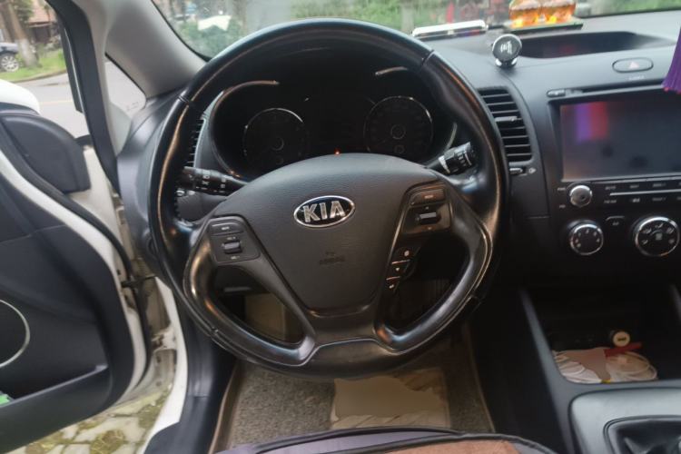 Used Kia K3 2013 1.6L Manual GLS Steering Wheel