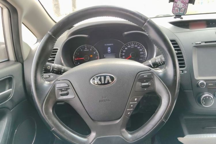 Used Kia K3 2013 1.6L Automatic GLS Steering Wheel