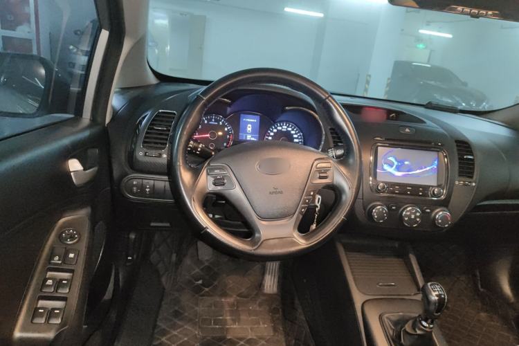 Used Kia K3 2013 1.6L Manual GLS Steering Wheel
