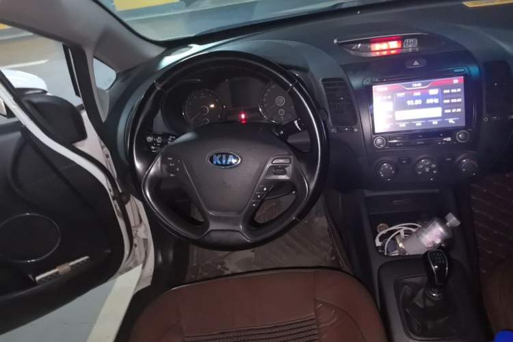 Used Kia K3 2013 1.6L Manual GLS Steering Wheel