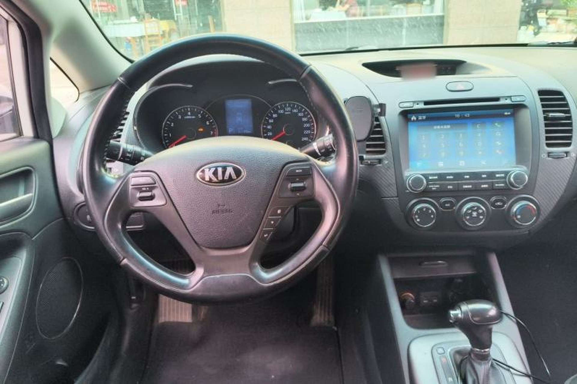 Used Kia K3 2013 1.6L Automatic GLS Steering Wheel