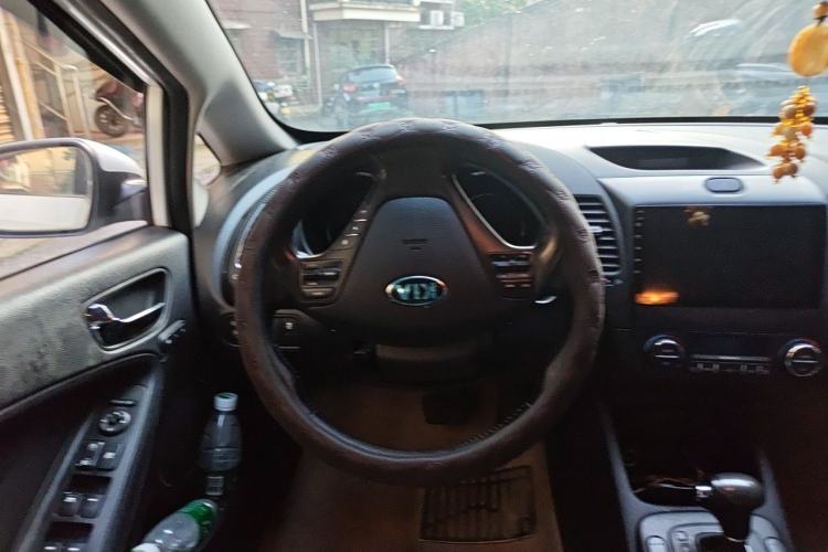 Used Kia K3 2013 1.6L Automatic Premium Steering Wheel
