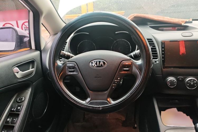 Used Kia K3 2013 1.6L Manual GLS Steering Wheel