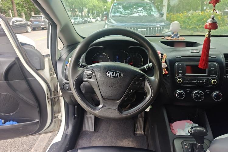 Used Kia K3 2013 1.6L Automatic GL Steering Wheel