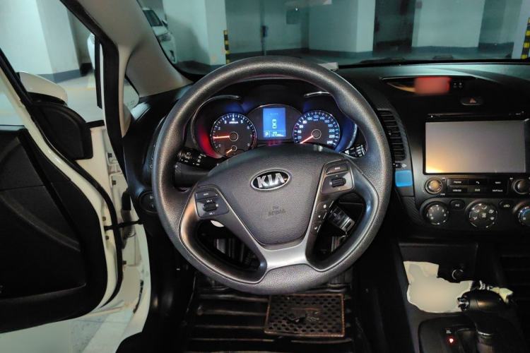 Used Kia K3 2013 1.6L Automatic GL Steering Wheel