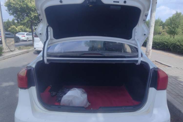 Used Kia K3 2013 1.6L Automatic GLS Trunk