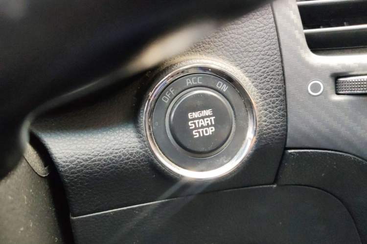 Used Kia K3 2013 1.6L Automatic GLS Vehicle Key