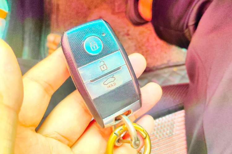 Used Kia K3 2013 1.6L Automatic DLX Vehicle Key