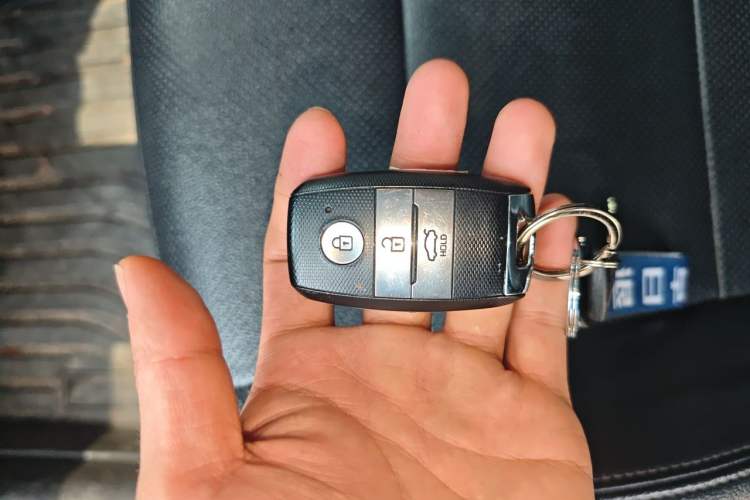 Used Kia K3 2013 1.6L Automatic DLX Vehicle Key