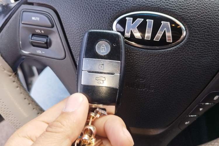 Used Kia K3 2013 1.6L Automatic GLS Vehicle Key
