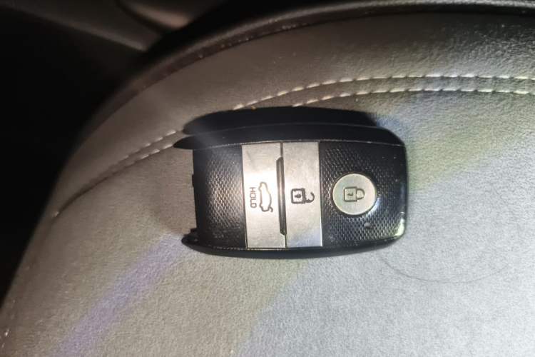 Used Kia K3 2013 1.6L Automatic DLX Vehicle Key