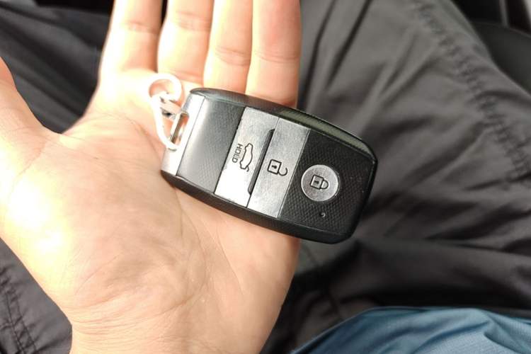 Used Kia K3 2013 1.6L Automatic GLS Vehicle Key