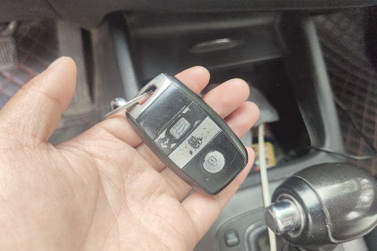 Used Kia K3 2013 1.6L Automatic GLS Vehicle Key
