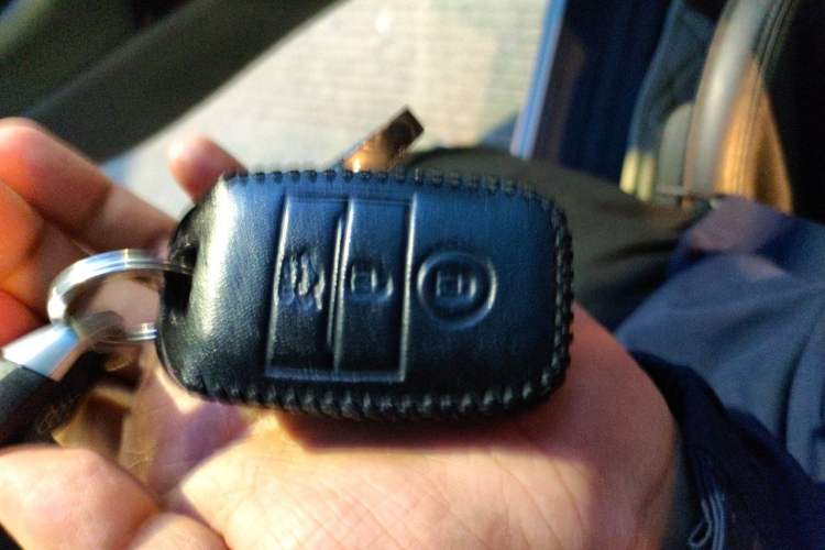 Used Kia K3 2013 1.6L Automatic DLX Vehicle Key