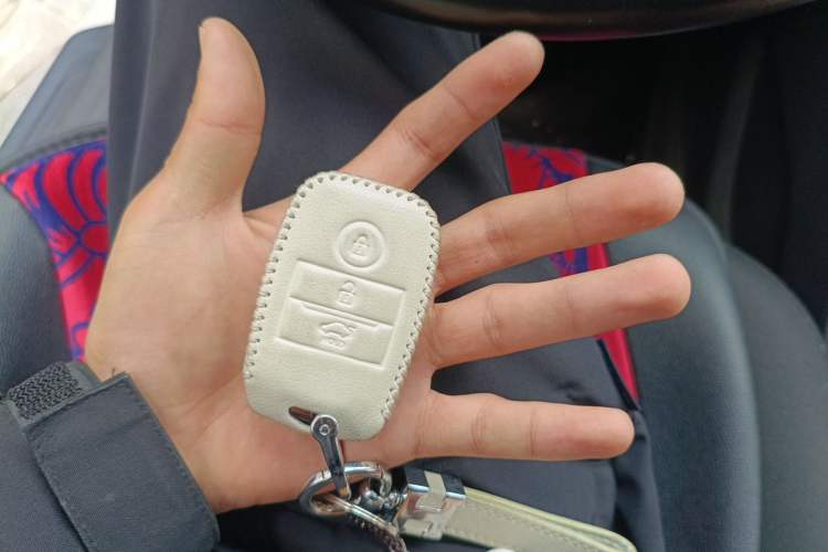 Used Kia K3 2013 1.6L Automatic GLS Vehicle Key