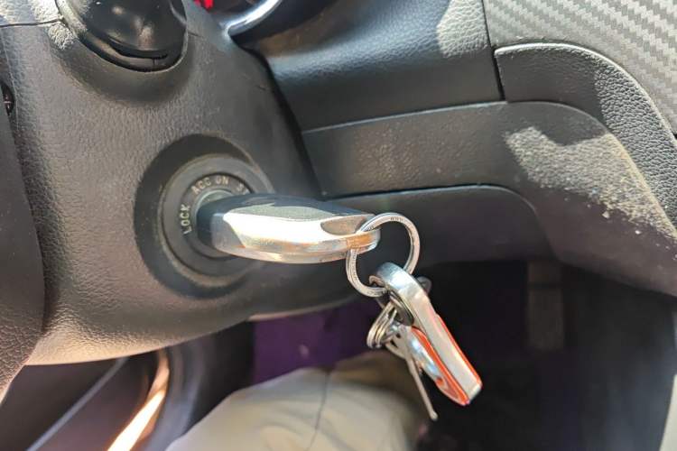 Used Kia K3 2013 1.6L Manual GLS Vehicle Key