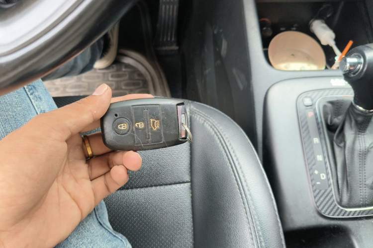Used Kia K3 2013 1.6L Automatic DLX Vehicle Key