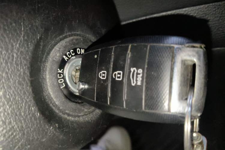 Used Kia K3 2013 1.6L Manual GLS Vehicle Key