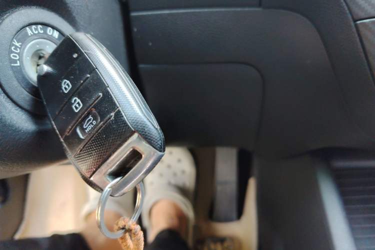 Used Kia K3 2013 1.6L Manual GLS Vehicle Key