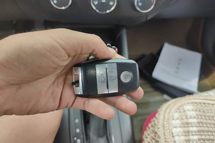 Used Kia K3 2013 1.6L Automatic GLS Vehicle Key