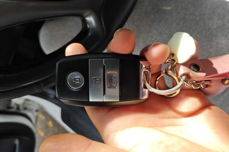 Used Kia K3 2013 1.6L Automatic Premium Vehicle Key