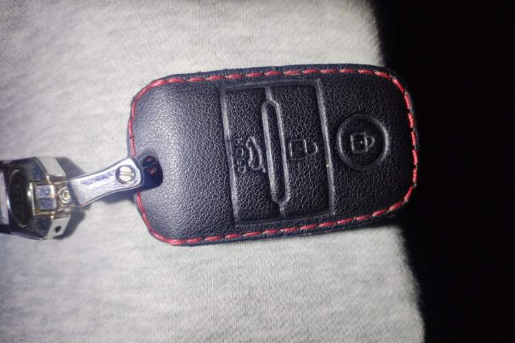 Used Kia K3 2013 1.6L Automatic GLS Vehicle Key