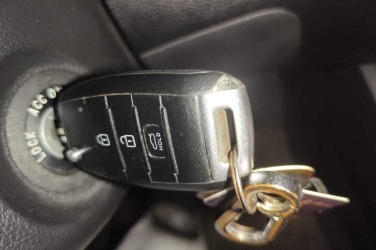 Used Kia K3 2013 1.6L Automatic GL Vehicle Key