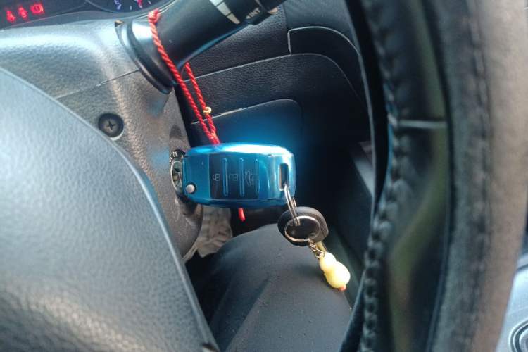 Used Kia K3 2013 1.6L Manual GLS Vehicle Key