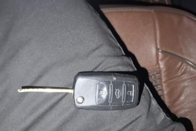 Used Kia K3 2013 1.6L Manual GLS Vehicle Key