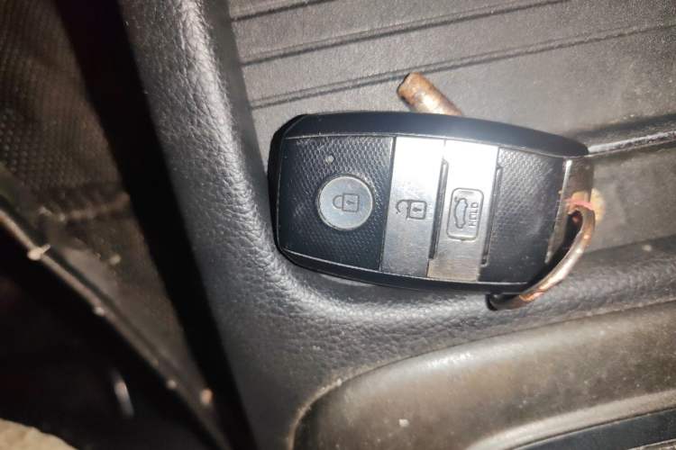 Used Kia K3 2013 1.6L Automatic GLS Vehicle Key