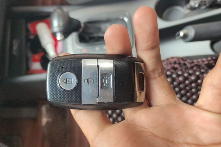 Used Kia K3 2013 1.6L Automatic GLS Vehicle Key