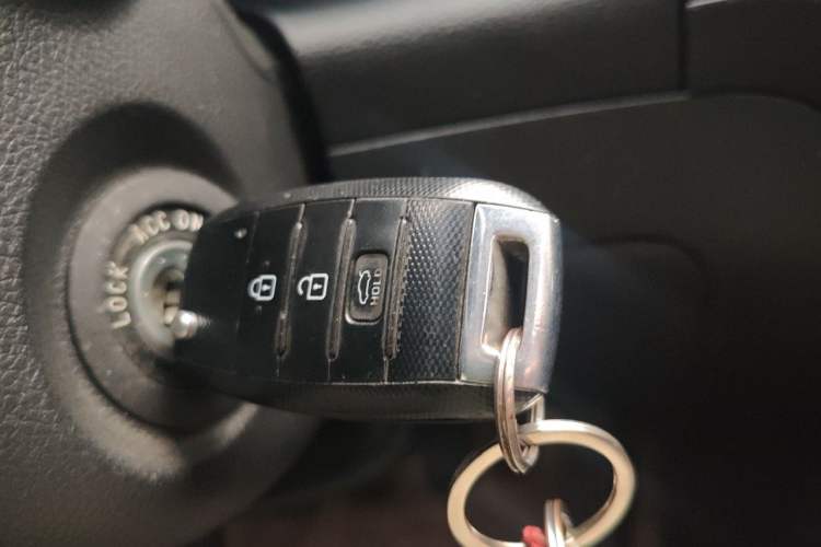 Used Kia K3 2013 1.6L Manual GLS Vehicle Key