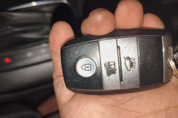 Used Kia K3 2013 1.6L Automatic GLS Vehicle Key